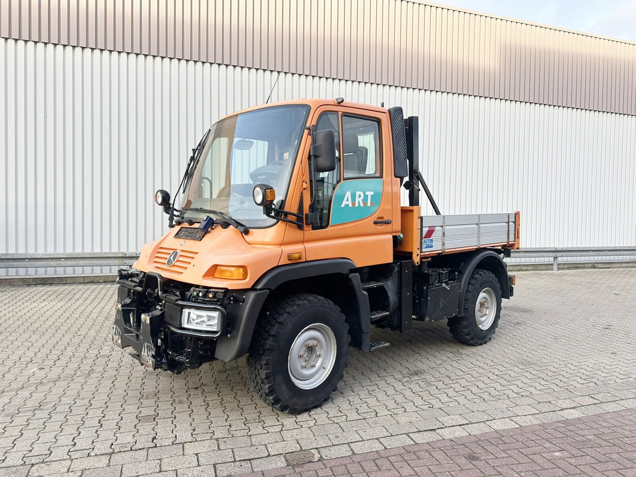 Unimog U300 405/10 4x4 U300 405/10 4x4, Kommunalhydraulik, Frontzapfwelle, Kipper - Komercinis automobilis: foto 1 Unimog U300 405/10 4x4 U300 405/10 4x4, Kommunalhydraulik, Frontzapfwelle, Kipper - Komercinis automobilis: foto 1