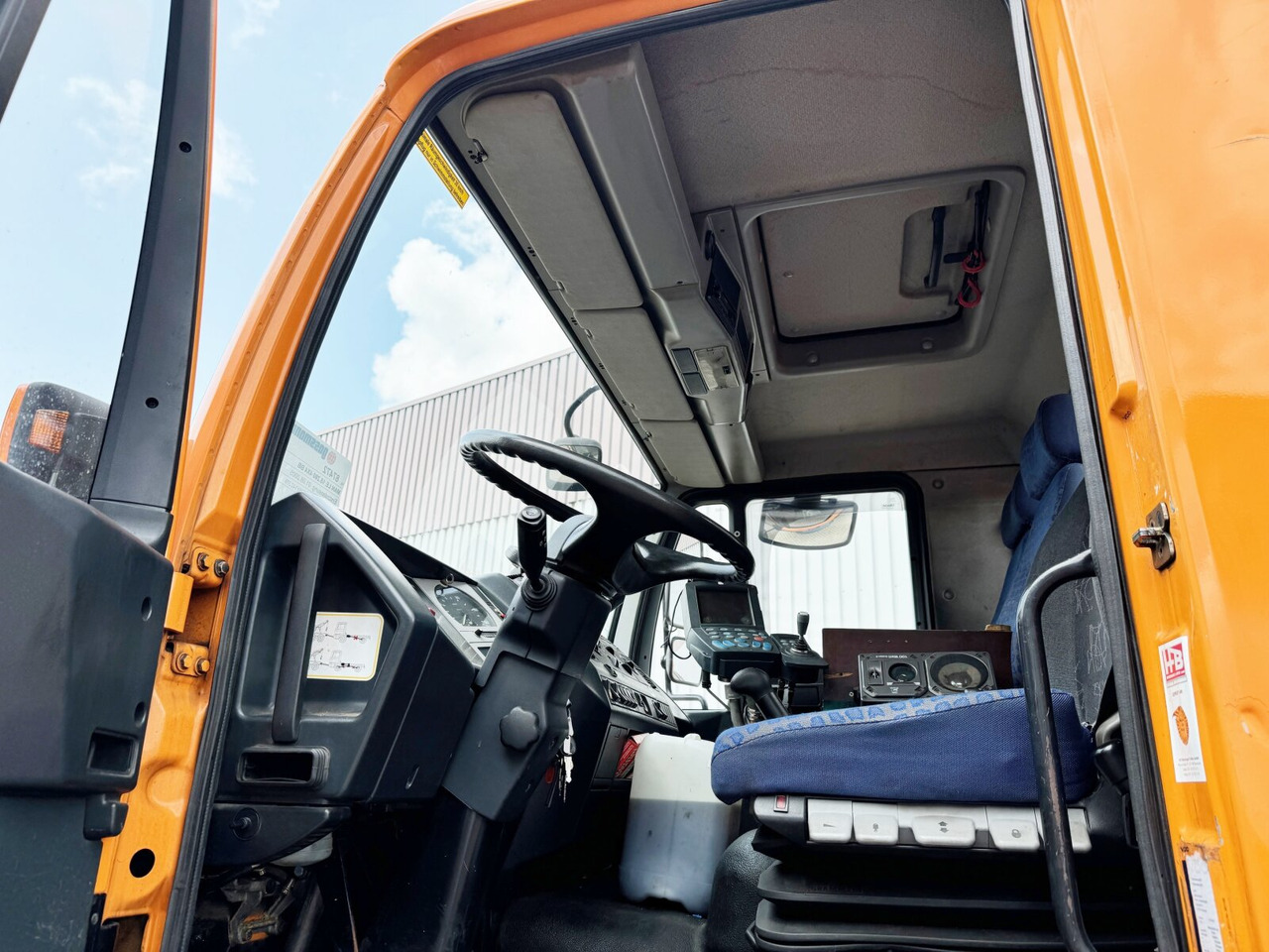 MAN LE 18.280 4X4 BB LE 18.280 4X4 BB, Winterdienstausstattung, Grüne Plakette - Savivartis sunkvežimis, Sunkvežimis su kranu: foto 5 MAN LE 18.280 4X4 BB LE 18.280 4X4 BB, Winterdienstausstattung, Grüne Plakette - Savivartis sunkvežimis, Sunkvežimis su kranu: foto 5