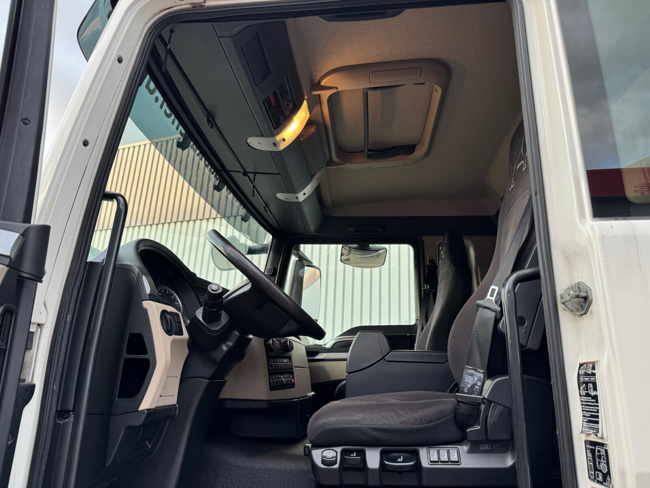 MAN TGS 26.420 6x2-4 LL TGS 26.420 6x2-4 LL, Navi, Lenk-/Liftachse, Heckkran Palfinger PK20.501L TEC - Sunkvežimis su kranu, Platforminis/ Bortinis sunkvežimis: foto 4 MAN TGS 26.420 6x2-4 LL TGS 26.420 6x2-4 LL, Navi, Lenk-/Liftachse, Heckkran Palfinger PK20.501L TEC - Sunkvežimis su kranu, Platforminis/ Bortinis sunkvežimis: foto 4