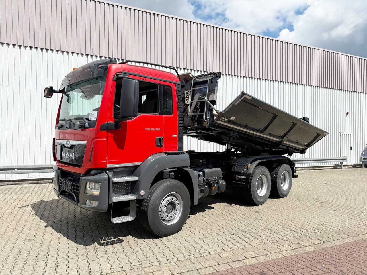 MAN TGS 26.460 6x4 BB TGS 26.460 6x4 BB, Intarder, Bordmatik - Savivartis sunkvežimis: foto 1 MAN TGS 26.460 6x4 BB TGS 26.460 6x4 BB, Intarder, Bordmatik - Savivartis sunkvežimis: foto 1