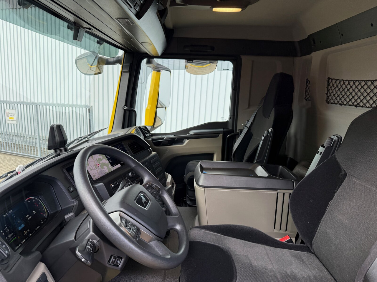 MAN TGS 26.470 6x6 BB TGS 26.470 6x6 BB, Hohe Bauart, Navi, Motorabtrieb, Bordmatik - Savivartis sunkvežimis: foto 4 MAN TGS 26.470 6x6 BB TGS 26.470 6x6 BB, Hohe Bauart, Navi, Motorabtrieb, Bordmatik - Savivartis sunkvežimis: foto 4