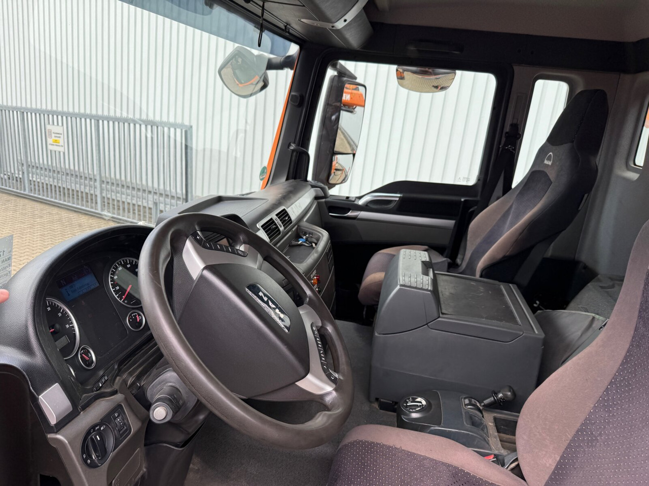 MAN TGS 28.440 6x2-4 BL TGS 28.440 6x2-4 BL, Lenk-/Liftachse, Kran Atlas 126.3E-A2L, Funk - Hook-lift sunkvežimis, Sunkvežimis su kranu: foto 5 MAN TGS 28.440 6x2-4 BL TGS 28.440 6x2-4 BL, Lenk-/Liftachse, Kran Atlas 126.3E-A2L, Funk - Hook-lift sunkvežimis, Sunkvežimis su kranu: foto 5