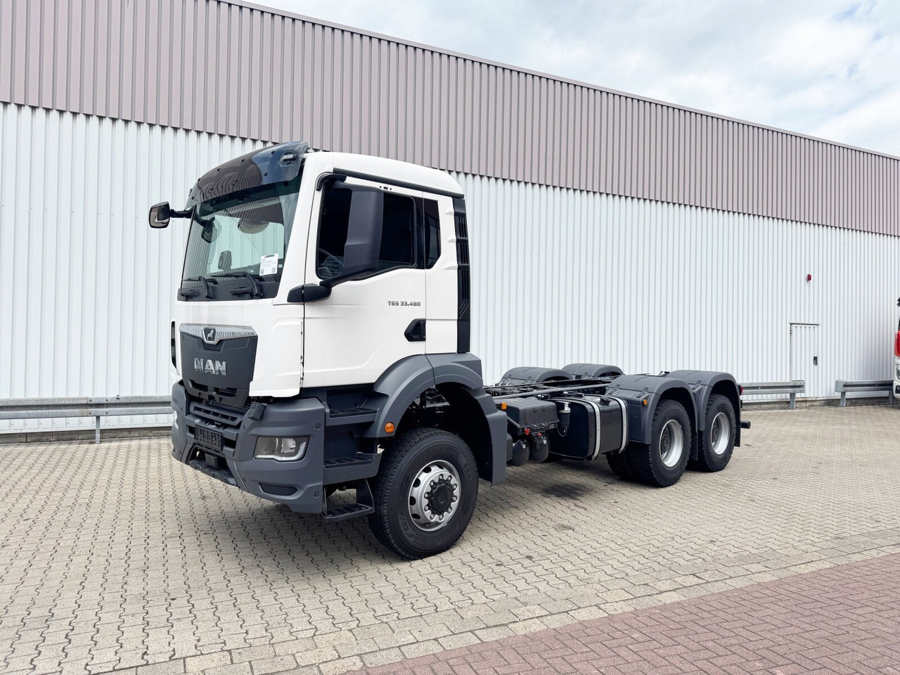 MAN TGS 33.480 6x6 BB CH TGS 33.480 6x6 BB CH, Hohe Bauart, Nebenantrieb - Važiuoklės sunkvežimis: foto 1 MAN TGS 33.480 6x6 BB CH TGS 33.480 6x6 BB CH, Hohe Bauart, Nebenantrieb - Važiuoklės sunkvežimis: foto 1
