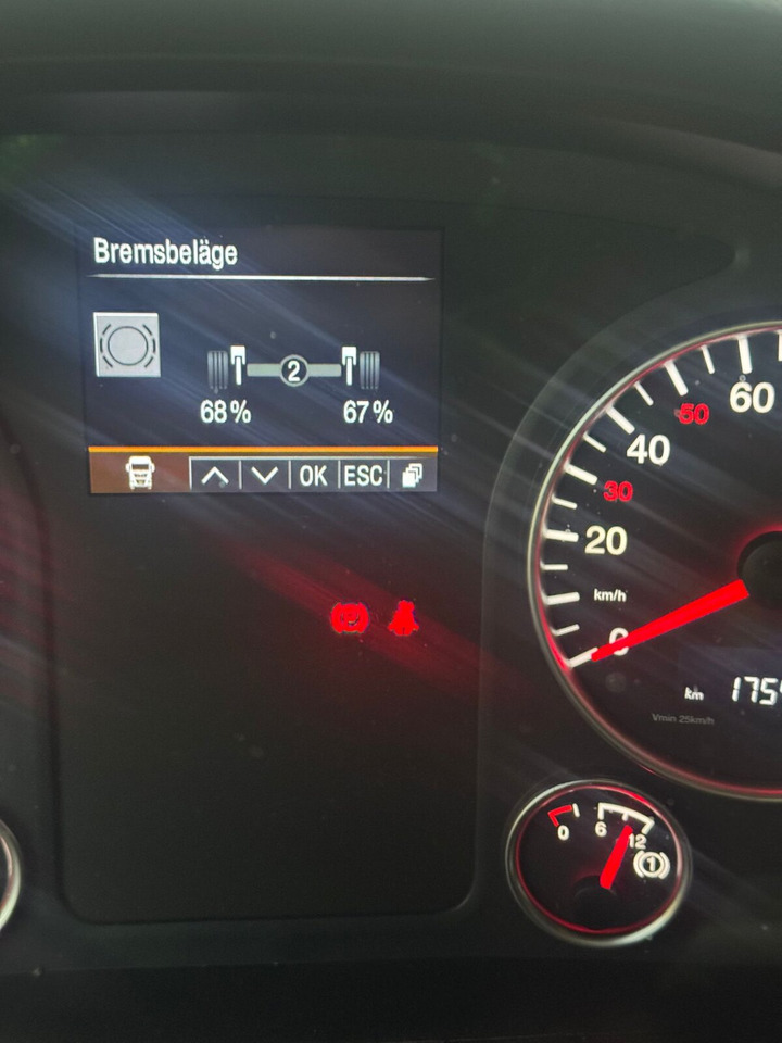 MAN TGS 35.510 8x4 BL TGS 35.510 8x4 BL, Bordmatik - Savivartis: foto 2 MAN TGS 35.510 8x4 BL TGS 35.510 8x4 BL, Bordmatik - Savivartis: foto 2