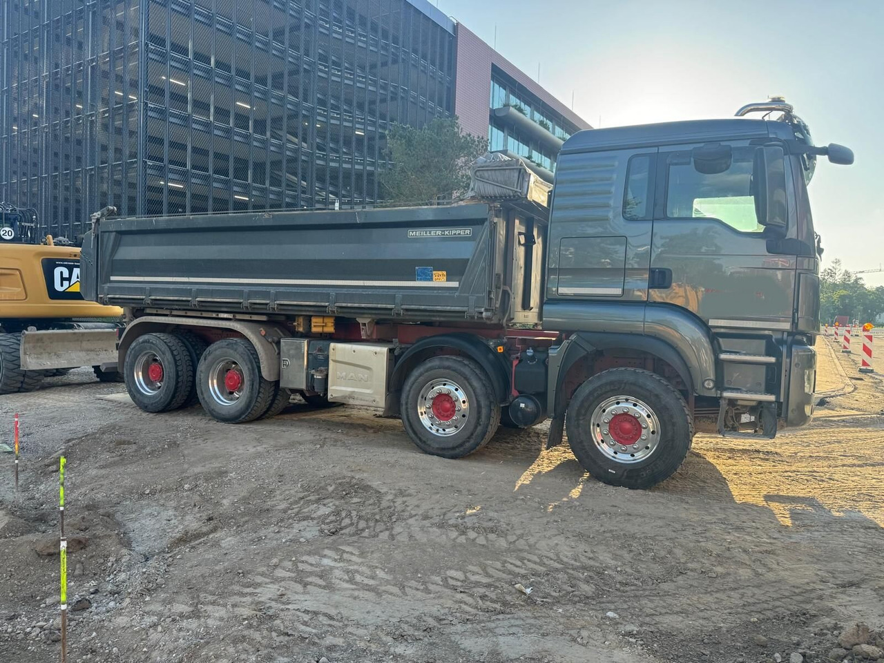 MAN TGS 35.510 8x4 BL TGS 35.510 8x4 BL, Bordmatik - Savivartis: foto 4 MAN TGS 35.510 8x4 BL TGS 35.510 8x4 BL, Bordmatik - Savivartis: foto 4