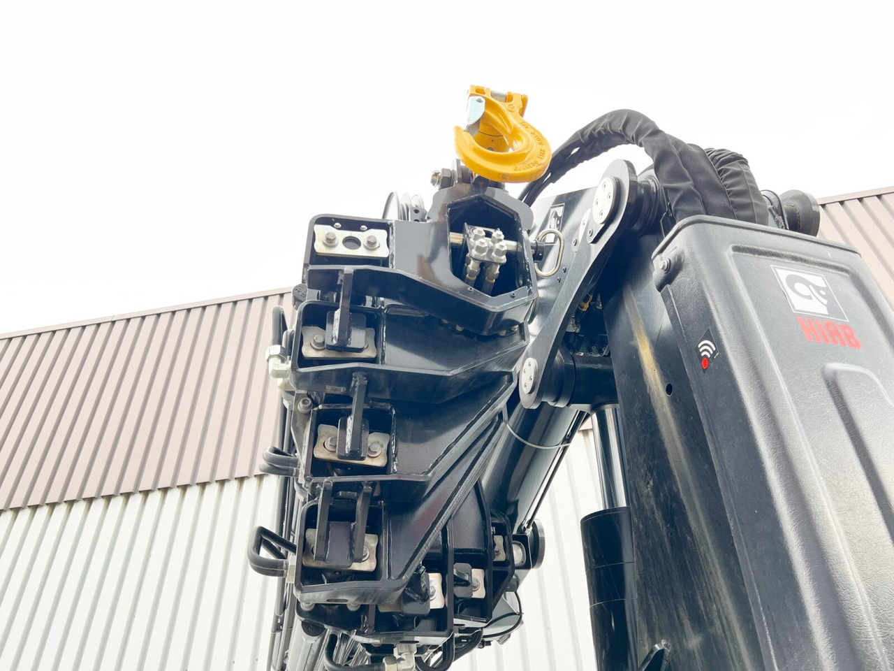 MAN TGX 26.510 6x2-4 LL CH TGX 26.510 6x2-4 LL, Kran Hiab X-HiPro 548 E-8, Lenk-/Liftachse, TwistLock 20Fuß, Funk, Retarder - Sunkvežimis su kranu, Platforminis/ Bortinis sunkvežimis: foto 5 MAN TGX 26.510 6x2-4 LL CH TGX 26.510 6x2-4 LL, Kran Hiab X-HiPro 548 E-8, Lenk-/Liftachse, TwistLock 20Fuß, Funk, Retarder - Sunkvežimis su kranu, Platforminis/ Bortinis sunkvežimis: foto 5