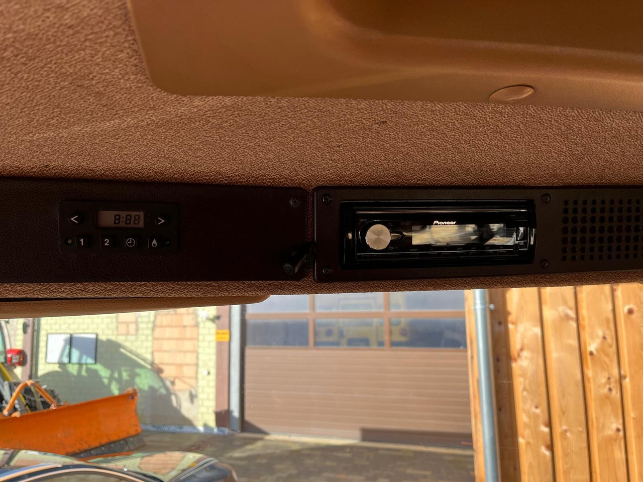 Mercedes-Benz 914 K 4x2 914 K 4x2 - Savivartis sunkvežimis: foto 2 Mercedes-Benz 914 K 4x2 914 K 4x2 - Savivartis sunkvežimis: foto 2