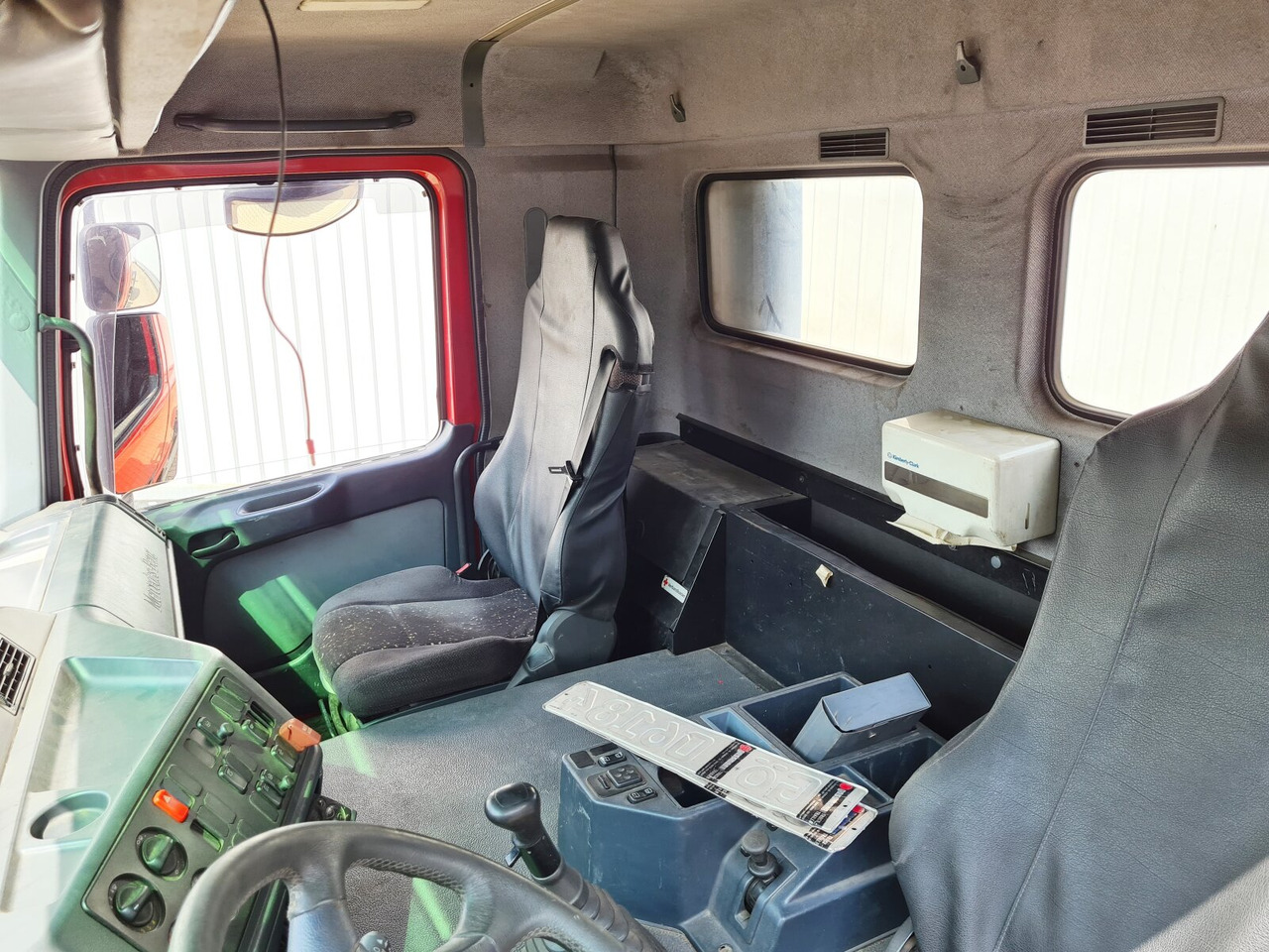 Mercedes-Benz Actros 1835 K 4x2 Actros 1835 K 4x2 - Važiuoklės sunkvežimis: foto 4 Mercedes-Benz Actros 1835 K 4x2 Actros 1835 K 4x2 - Važiuoklės sunkvežimis: foto 4