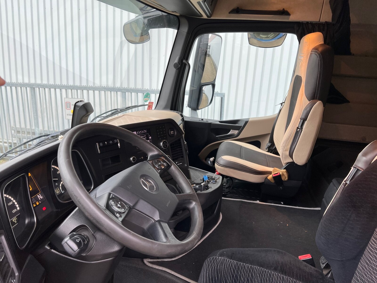 Mercedes-Benz Actros 1848 L 4x2 Actros 1848 L 4x2, Retarder, Getreidekipper ca. 16m³ - Savivartis sunkvežimis: foto 5 Mercedes-Benz Actros 1848 L 4x2 Actros 1848 L 4x2, Retarder, Getreidekipper ca. 16m³ - Savivartis sunkvežimis: foto 5