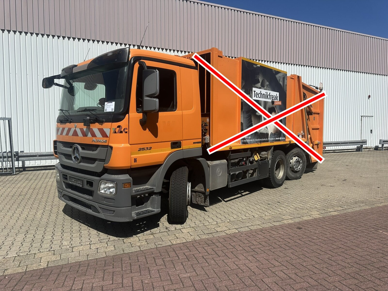 Mercedes-Benz Actros 2532 L 6x2 Actros 2532/41 L 6x2, EEV, Lenkachse - Važiuoklės sunkvežimis: foto 1 Mercedes-Benz Actros 2532 L 6x2 Actros 2532/41 L 6x2, EEV, Lenkachse - Važiuoklės sunkvežimis: foto 1