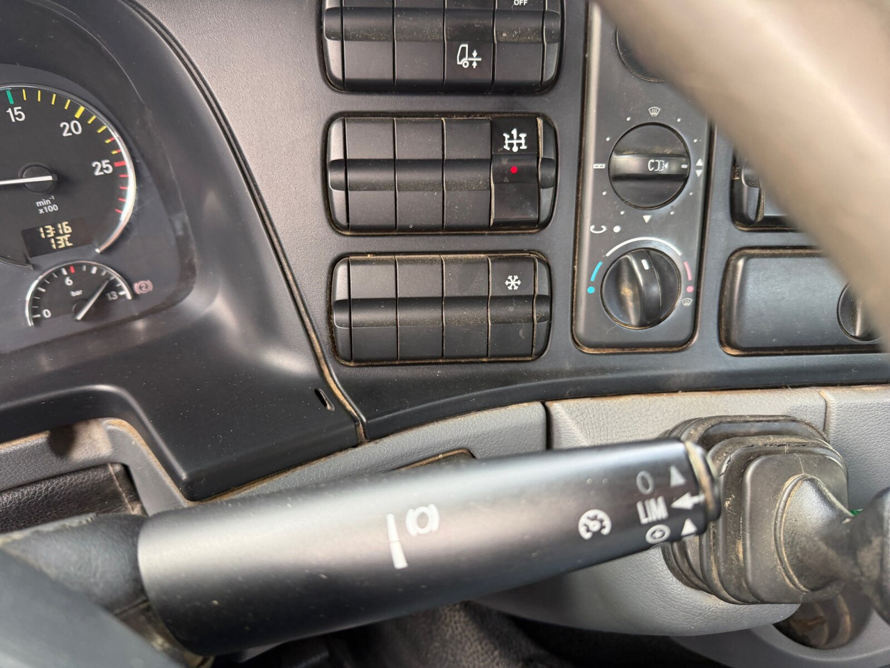 Mercedes-Benz Actros 2644 L 6x4 Actros 2644 L 6x4 - Hook-lift sunkvežimis: foto 5 Mercedes-Benz Actros 2644 L 6x4 Actros 2644 L 6x4 - Hook-lift sunkvežimis: foto 5