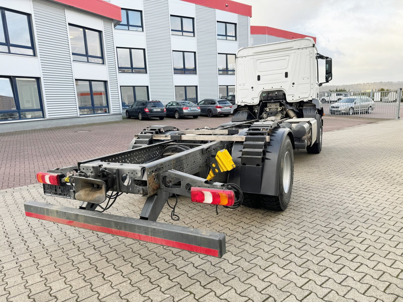 Važiuoklės sunkvežimis Mercedes-Benz Arocs 1840 L 4x2 Arocs 1840 L 4x2, MultimediaCockpit, Navi: foto 9