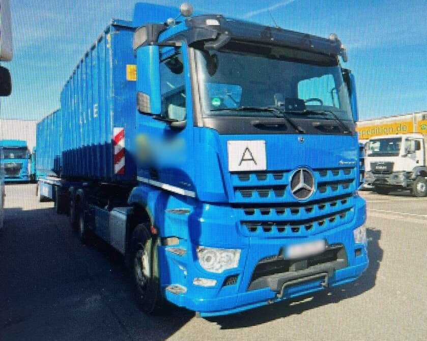 Mercedes-Benz Arocs 2553 L 6x2 Arocs 2553 L 6x2, Lenk-/Liftachse, Navi - Hook-lift sunkvežimis: foto 1 Mercedes-Benz Arocs 2553 L 6x2 Arocs 2553 L 6x2, Lenk-/Liftachse, Navi - Hook-lift sunkvežimis: foto 1