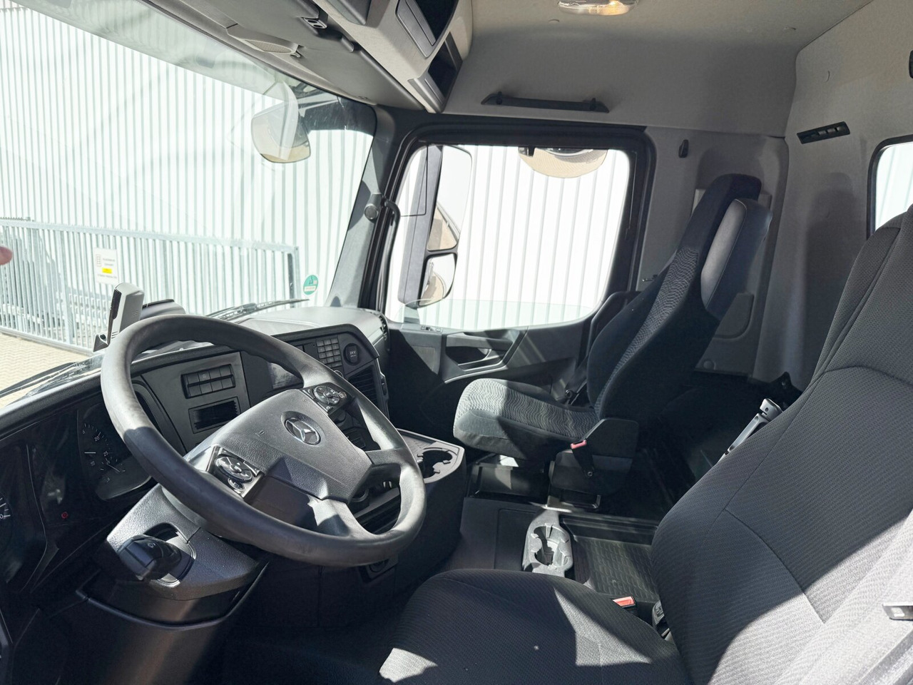 Mercedes-Benz Arocs 2643 LK 6x6 HAD Arocs 2643 LK 6x6 HAD, HydroDrive - Savivartis sunkvežimis: foto 4 Mercedes-Benz Arocs 2643 LK 6x6 HAD Arocs 2643 LK 6x6 HAD, HydroDrive - Savivartis sunkvežimis: foto 4