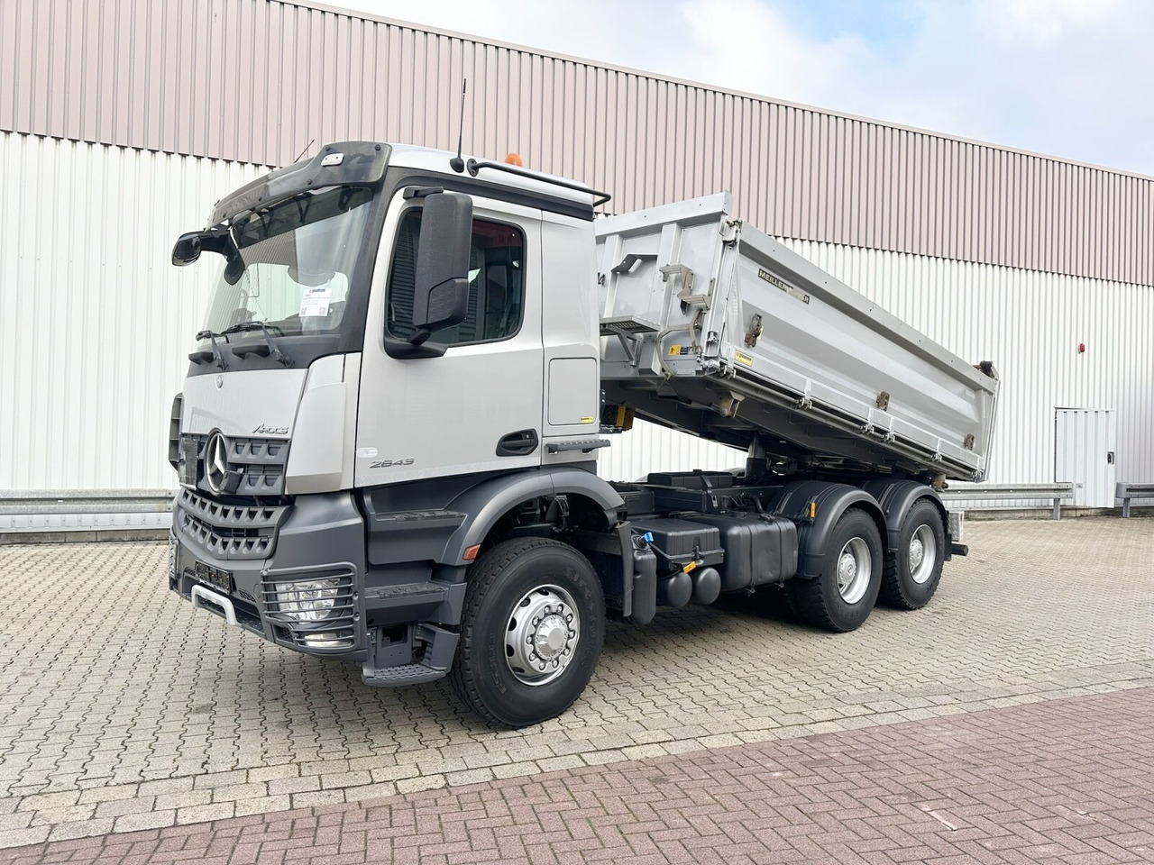 Mercedes-Benz Arocs 2643 LK 6x6 HAD Arocs 2643 LK 6x6 HAD, HydroDrive - Savivartis sunkvežimis: foto 1 Mercedes-Benz Arocs 2643 LK 6x6 HAD Arocs 2643 LK 6x6 HAD, HydroDrive - Savivartis sunkvežimis: foto 1