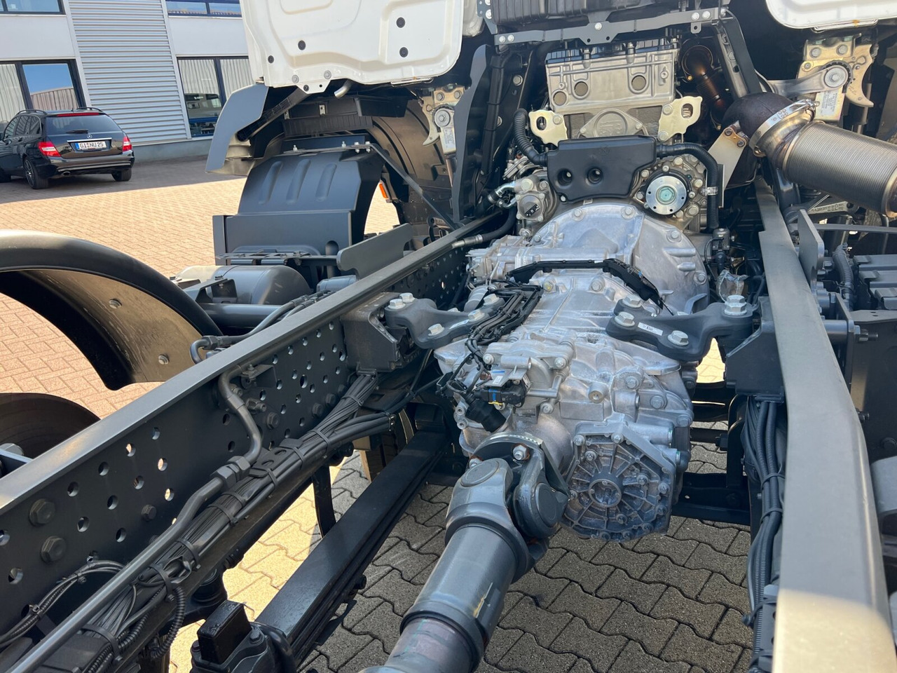 Nauja Važiuoklės sunkvežimis Mercedes-Benz Arocs 3240 8x4 Arocs 3240 8x4: foto 9