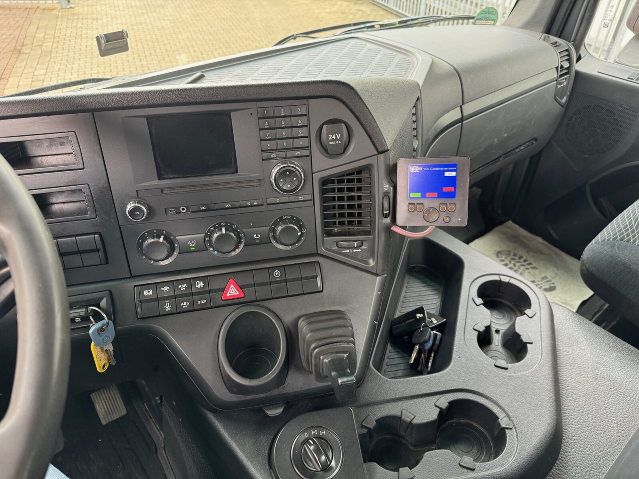 Mercedes-Benz Arocs 3243 LK 8x4/4 Arocs 3243 LK 8x4/4, Motorabtrieb - Hook-lift sunkvežimis: foto 5 Mercedes-Benz Arocs 3243 LK 8x4/4 Arocs 3243 LK 8x4/4, Motorabtrieb - Hook-lift sunkvežimis: foto 5