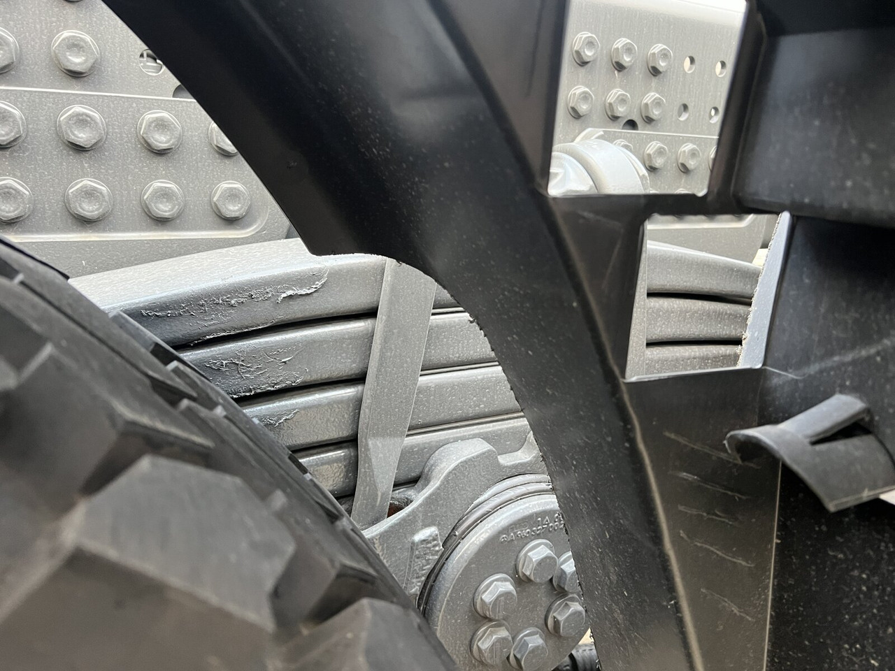 Mercedes-Benz Arocs 4151 AK 8x8/4 Arocs 4151 AK 8x8/4, Grounder - Važiuoklės sunkvežimis: foto 2 Mercedes-Benz Arocs 4151 AK 8x8/4 Arocs 4151 AK 8x8/4, Grounder - Važiuoklės sunkvežimis: foto 2