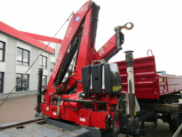 Mercedes-Benz Atego 1224 L 4x2 Atego 1224 L 4x2 Glastransporter, gegen Aufpreis Heckkran Fassi F95A21 - Platforminis/ Bortinis sunkvežimis, Sunkvežimis su kranu: foto 2 Mercedes-Benz Atego 1224 L 4x2 Atego 1224 L 4x2 Glastransporter, gegen Aufpreis Heckkran Fassi F95A21 - Platforminis/ Bortinis sunkvežimis, Sunkvežimis su kranu: foto 2