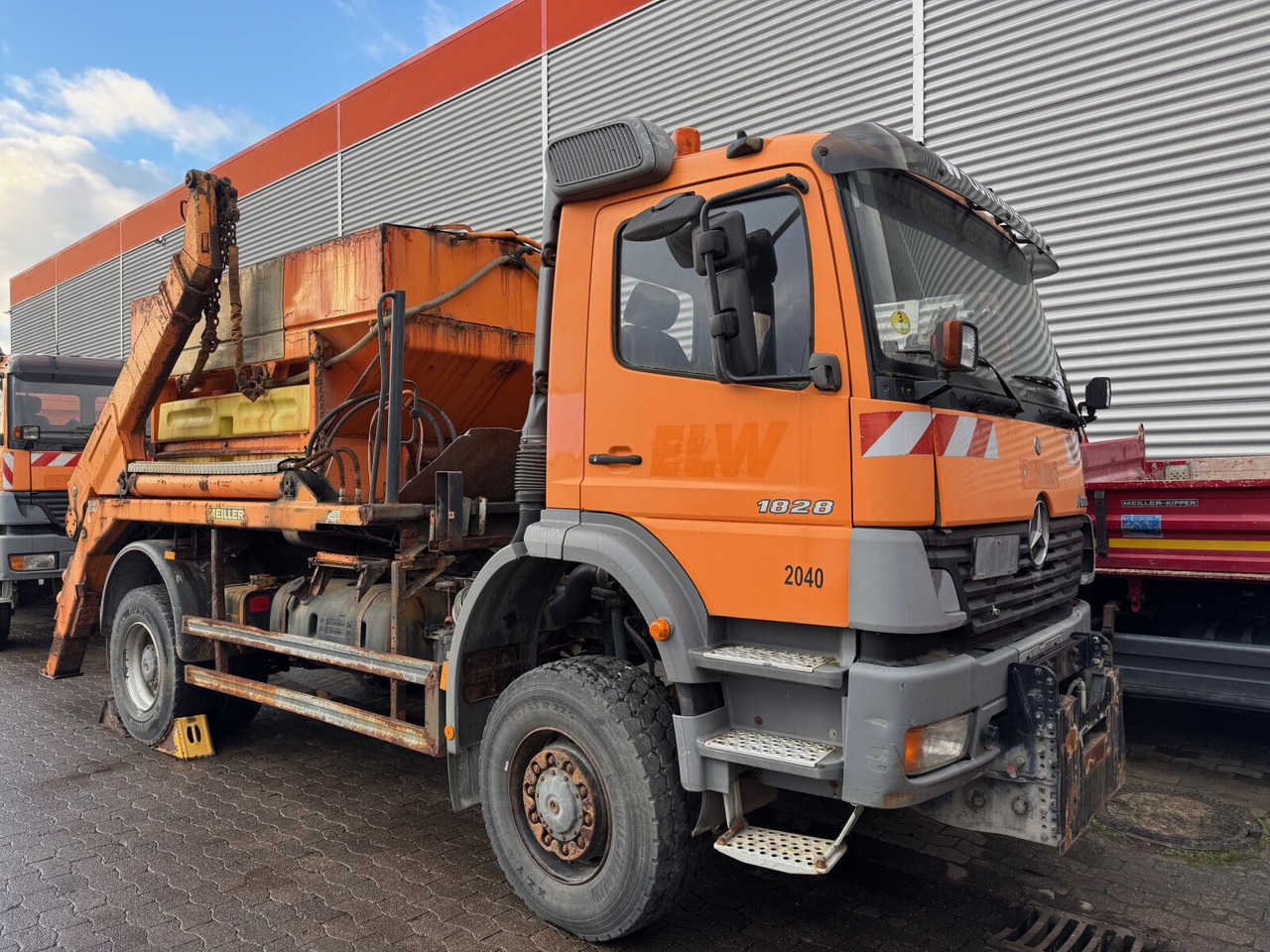 Mercedes-Benz Atego 1828 4x4 Atego 1828 4x4, Tele-Absetzer, Winterdienstausstattung - Nuožulnaus pakėlimo ant platformos sunkvežimis: foto 1 Mercedes-Benz Atego 1828 4x4 Atego 1828 4x4, Tele-Absetzer, Winterdienstausstattung - Nuožulnaus pakėlimo ant platformos sunkvežimis: foto 1