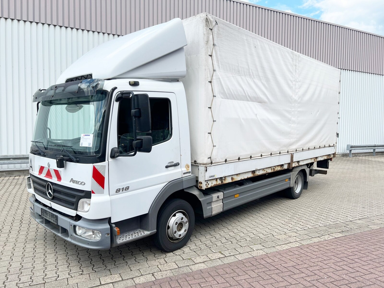 Mercedes-Benz Atego 818 L 4x2 Atego 818 L 4x2 mit LBW BÄR - Tentinis sunkvežimis: foto 1 Mercedes-Benz Atego 818 L 4x2 Atego 818 L 4x2 mit LBW BÄR - Tentinis sunkvežimis: foto 1