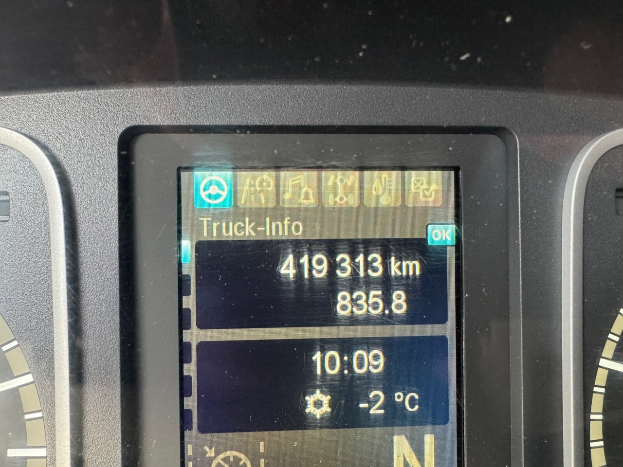 Mercedes-Benz Atego 824 L 4x2 Atego 824 L 4x2, Motorabtrieb, City-Abroller - Hook-lift sunkvežimis: foto 5 Mercedes-Benz Atego 824 L 4x2 Atego 824 L 4x2, Motorabtrieb, City-Abroller - Hook-lift sunkvežimis: foto 5