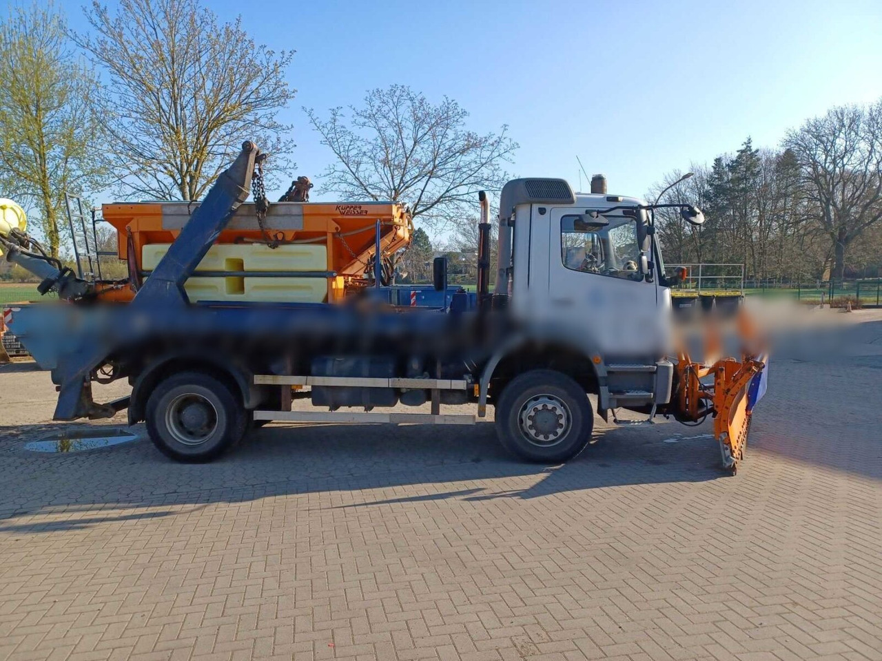 Mercedes-Benz Axor 1824 AK 4x4 Axor 1824 AK 4x4, Tele-Absetzer, Winterdienstausstattung - Nuožulnaus pakėlimo ant platformos sunkvežimis: foto 3 Mercedes-Benz Axor 1824 AK 4x4 Axor 1824 AK 4x4, Tele-Absetzer, Winterdienstausstattung - Nuožulnaus pakėlimo ant platformos sunkvežimis: foto 3