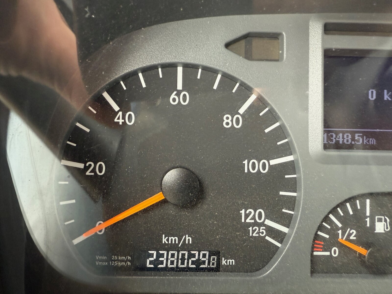 Mercedes-Benz Axor 1824 AK 4x4 Axor 1824 AK 4x4, Tele-Absetzer, Winterdienstausstattung - Nuožulnaus pakėlimo ant platformos sunkvežimis: foto 5 Mercedes-Benz Axor 1824 AK 4x4 Axor 1824 AK 4x4, Tele-Absetzer, Winterdienstausstattung - Nuožulnaus pakėlimo ant platformos sunkvežimis: foto 5