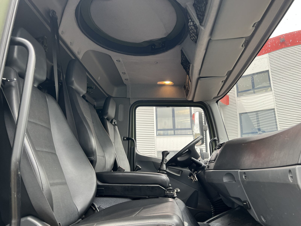 Mercedes-Benz Axor 1829 A 4x4 Axor 1829 A 4x4, Ex- - Platforminis/ Bortinis sunkvežimis: foto 2 Mercedes-Benz Axor 1829 A 4x4 Axor 1829 A 4x4, Ex- - Platforminis/ Bortinis sunkvežimis: foto 2