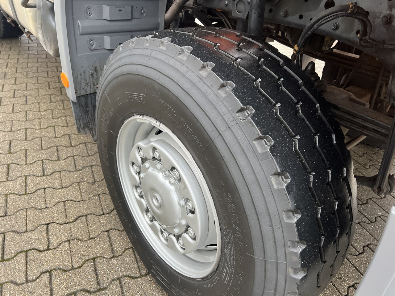 Mercedes-Benz Axor 1833 AK 4x4 Axor 1833 AK 4x4, Winterdienstausstattung - Savivartis sunkvežimis: foto 5 Mercedes-Benz Axor 1833 AK 4x4 Axor 1833 AK 4x4, Winterdienstausstattung - Savivartis sunkvežimis: foto 5