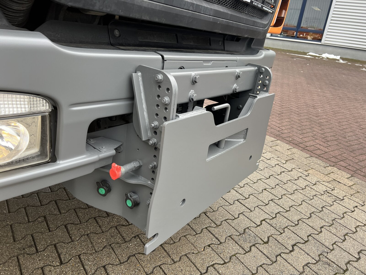 Mercedes-Benz Axor 1833 AK 4x4 Axor 1833 AK 4x4, Winterdienstausstattung - Savivartis sunkvežimis: foto 4 Mercedes-Benz Axor 1833 AK 4x4 Axor 1833 AK 4x4, Winterdienstausstattung - Savivartis sunkvežimis: foto 4