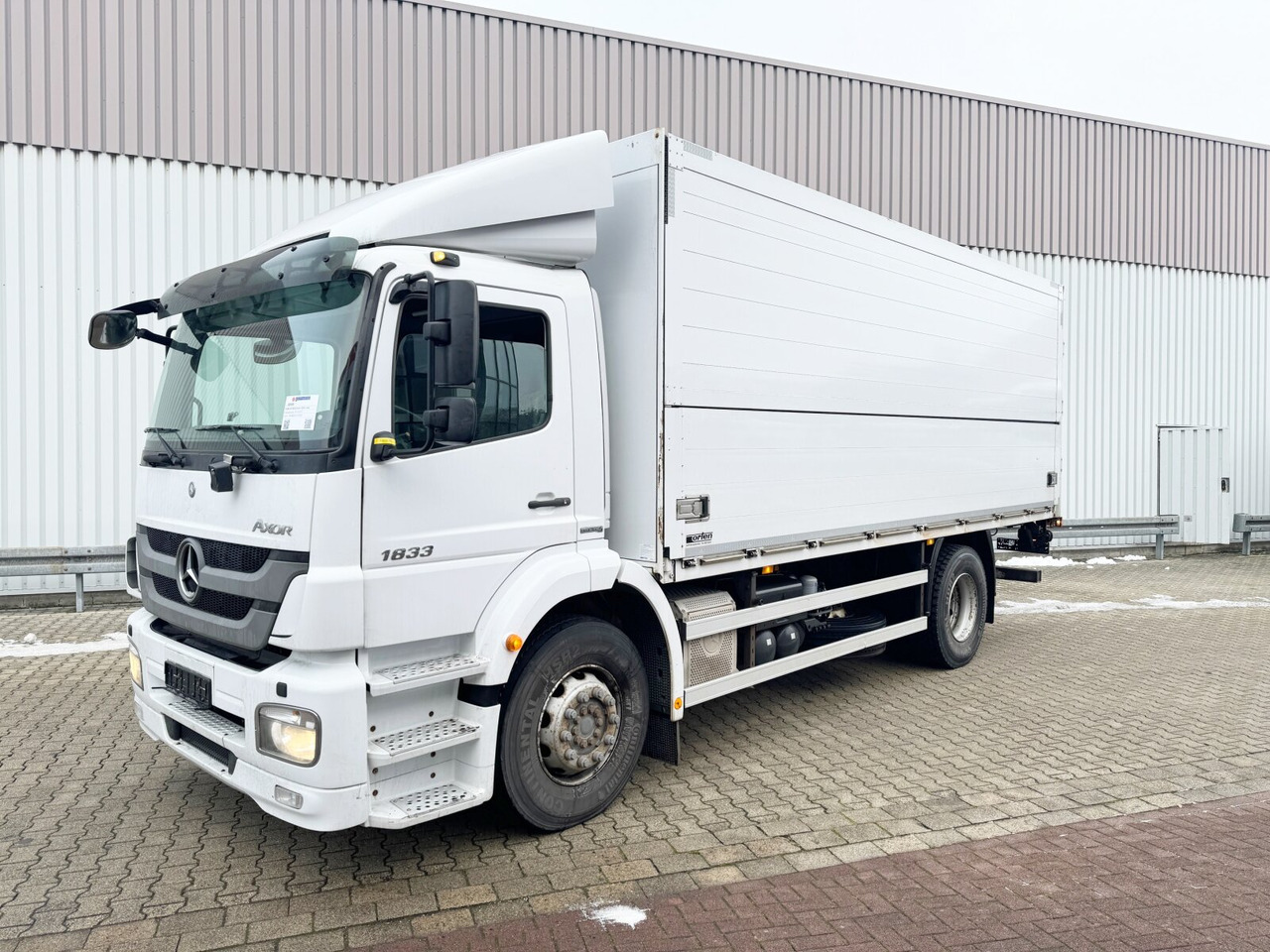 Furgonas sunkvežimis Mercedes-Benz Axor 1833 L 4x2 Axor 1833 L 4x2, Getränkekoffer: foto 6