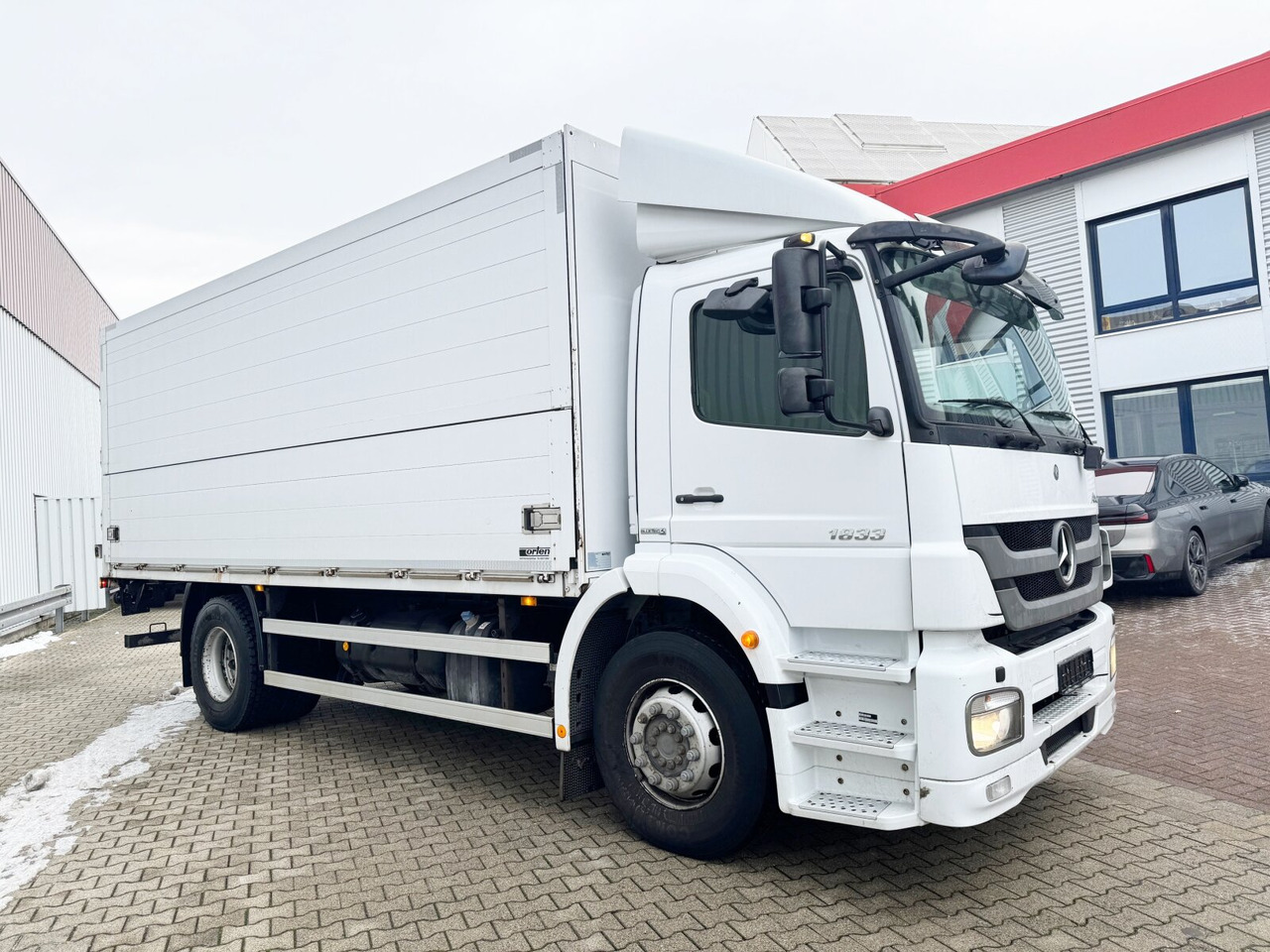Furgonas sunkvežimis Mercedes-Benz Axor 1833 L 4x2 Axor 1833 L 4x2, Getränkekoffer: foto 8