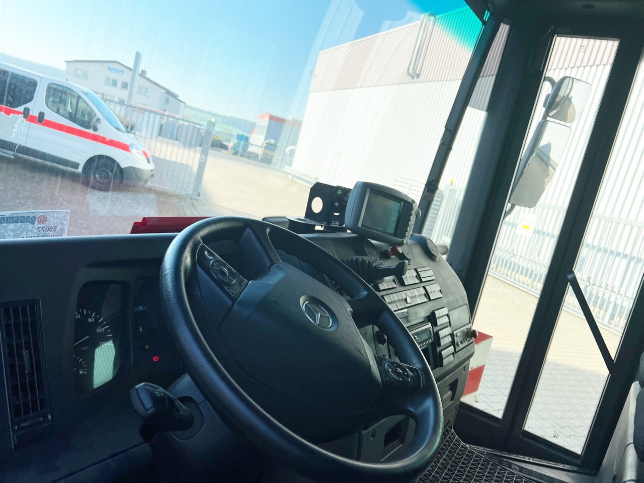 Mercedes-Benz Econic 2635 LL 6x2/4 NLA Econic 2635 LL 6x2/4 NLA, Lenkachse, FAUN Rotopress 521L, Zöller-Schüttung - Važiuoklės sunkvežimis: foto 5 Mercedes-Benz Econic 2635 LL 6x2/4 NLA Econic 2635 LL 6x2/4 NLA, Lenkachse, FAUN Rotopress 521L, Zöller-Schüttung - Važiuoklės sunkvežimis: foto 5
