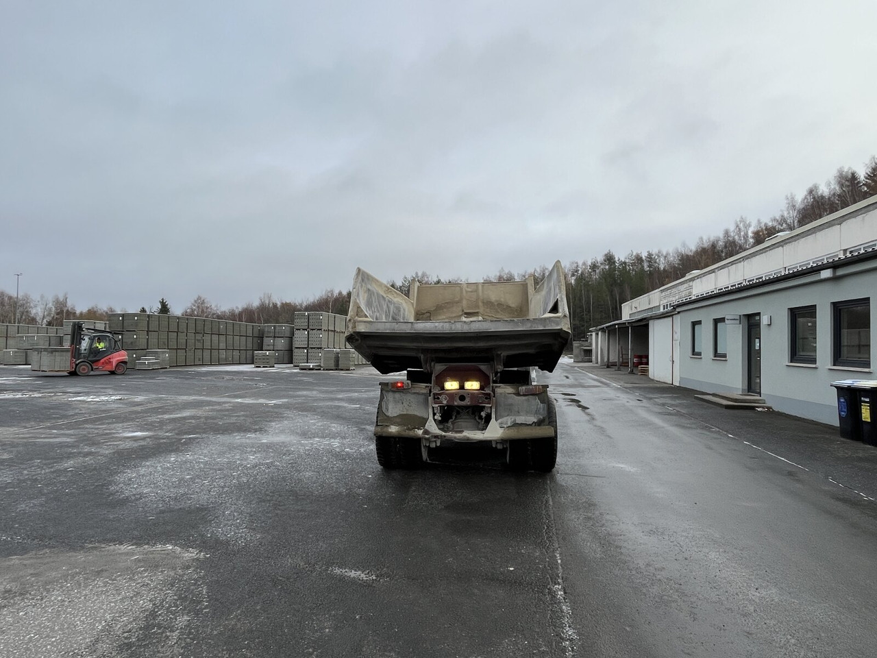 Mercedes-Benz NG 2628 K 6x4 NG 2628 K 6x4, V8, MEILLER Stahlmulde ca. 10³ - Savivartis: foto 5 Mercedes-Benz NG 2628 K 6x4 NG 2628 K 6x4, V8, MEILLER Stahlmulde ca. 10³ - Savivartis: foto 5