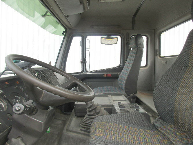 Mercedes-Benz SK 1824 AK 4x4 SK 1824 AK 4x4 Chassis - Važiuoklės sunkvežimis: foto 3 Mercedes-Benz SK 1824 AK 4x4 SK 1824 AK 4x4 Chassis - Važiuoklės sunkvežimis: foto 3