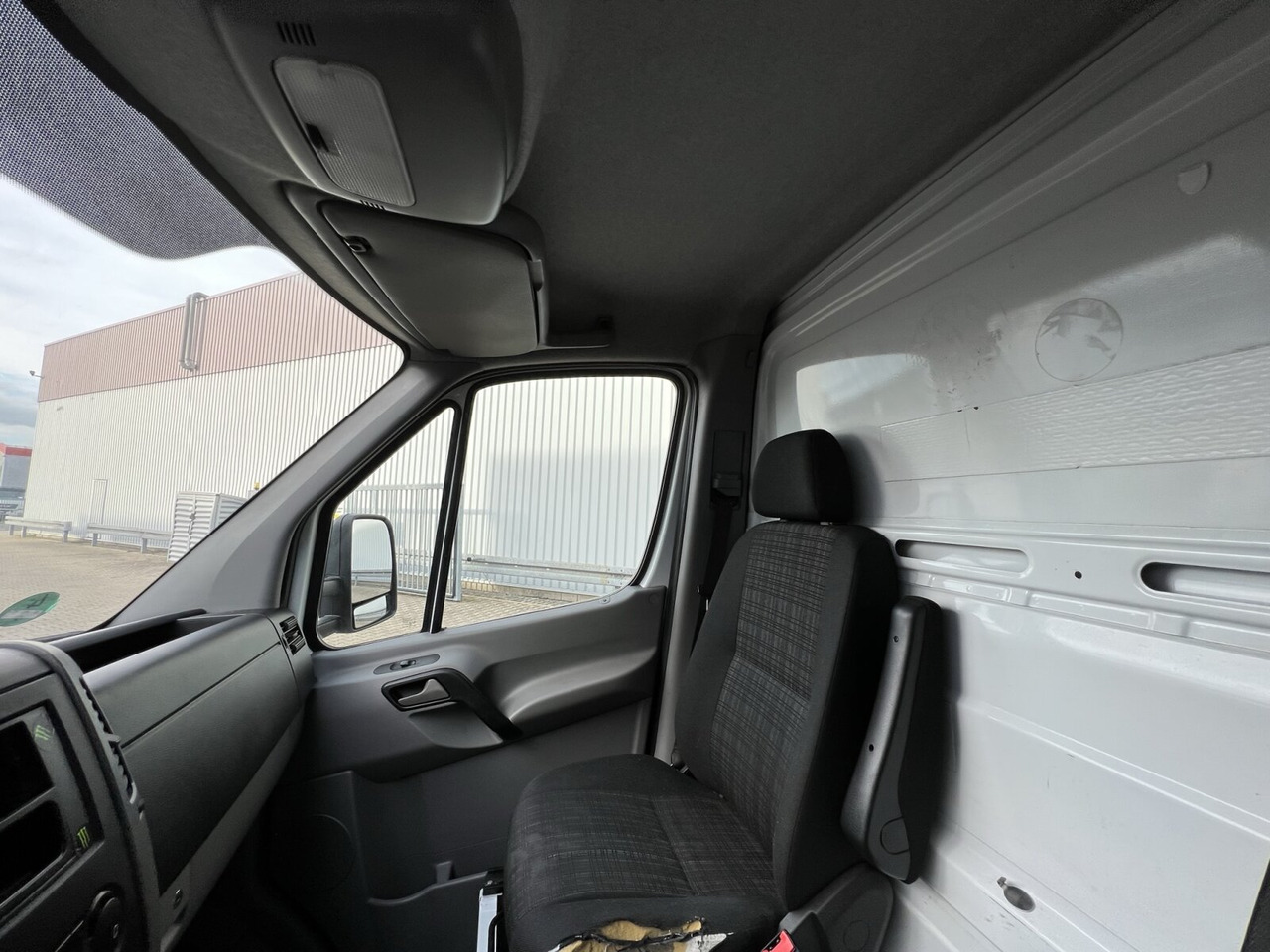 Mercedes-Benz Sprinter 314 CDI 4x2 Sprinter 314 CDI 4x2, 5x Vorhanden! - Furgonas su krovinių dėže: foto 4 Mercedes-Benz Sprinter 314 CDI 4x2 Sprinter 314 CDI 4x2, 5x Vorhanden! - Furgonas su krovinių dėže: foto 4