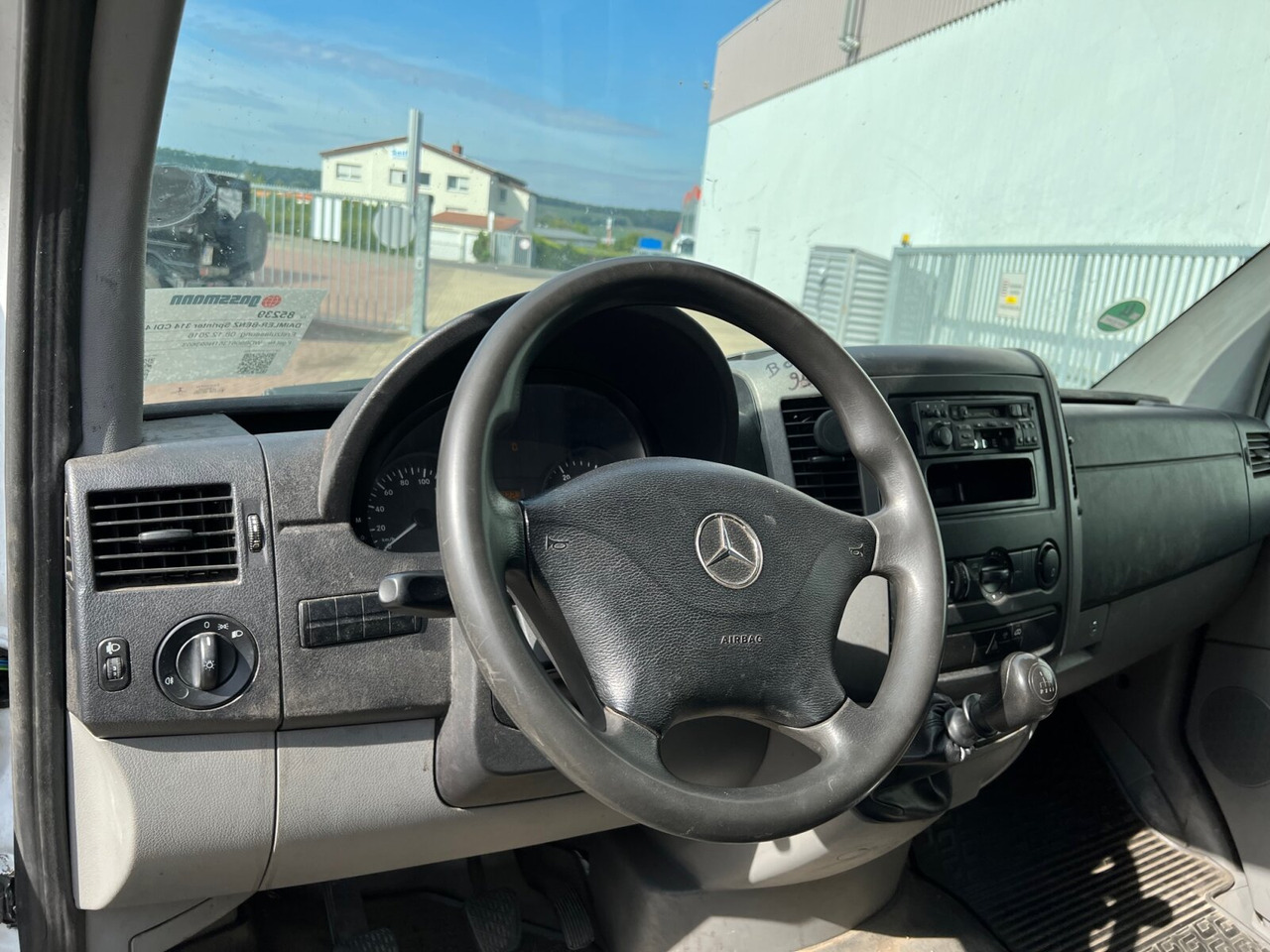 Mercedes-Benz Sprinter 314 CDI 4x2 Sprinter 314 CDI 4x2, 5x Vorhanden! - Furgonas su krovinių dėže: foto 3 Mercedes-Benz Sprinter 314 CDI 4x2 Sprinter 314 CDI 4x2, 5x Vorhanden! - Furgonas su krovinių dėže: foto 3