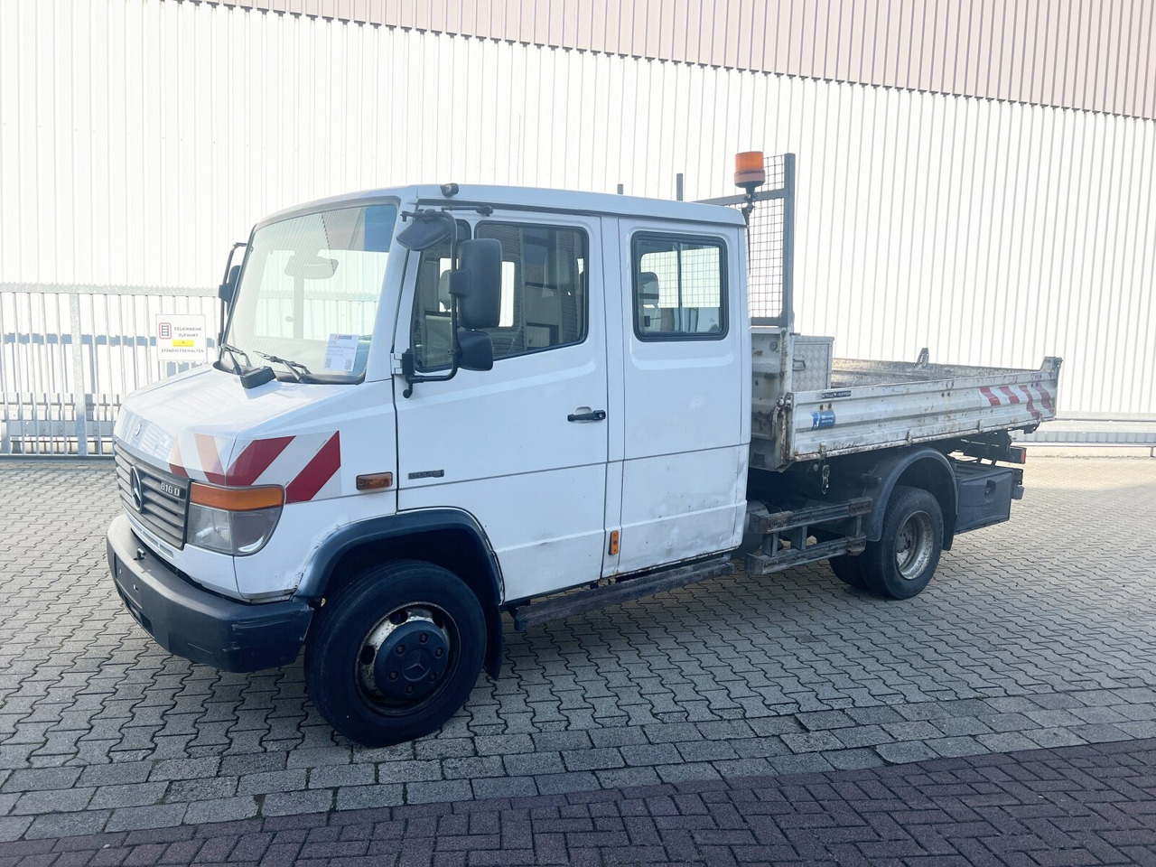 Mercedes-Benz Vario 816 D 4x2 Doka Vario 816 D 4x2 Doka, 2x AHK, Meiller Kipper - Savivartis sunkvežimis: foto 1 Mercedes-Benz Vario 816 D 4x2 Doka Vario 816 D 4x2 Doka, 2x AHK, Meiller Kipper - Savivartis sunkvežimis: foto 1
