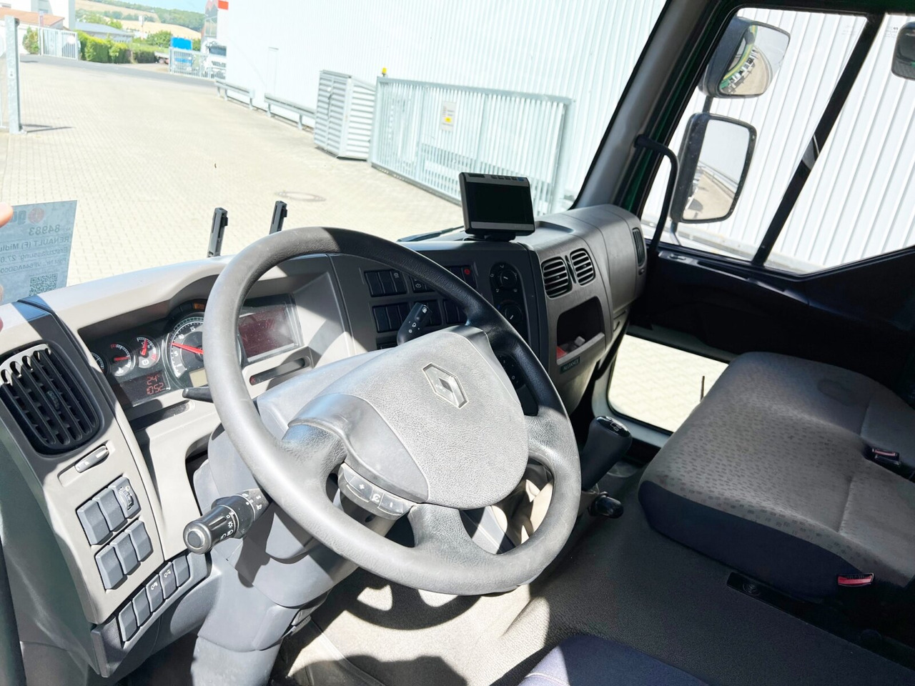 Renault Midlum 220.12 4x2 Midlum 220.12 4x2, BDF verschiedene Größen - Važiuoklės sunkvežimis: foto 2 Renault Midlum 220.12 4x2 Midlum 220.12 4x2, BDF verschiedene Größen - Važiuoklės sunkvežimis: foto 2