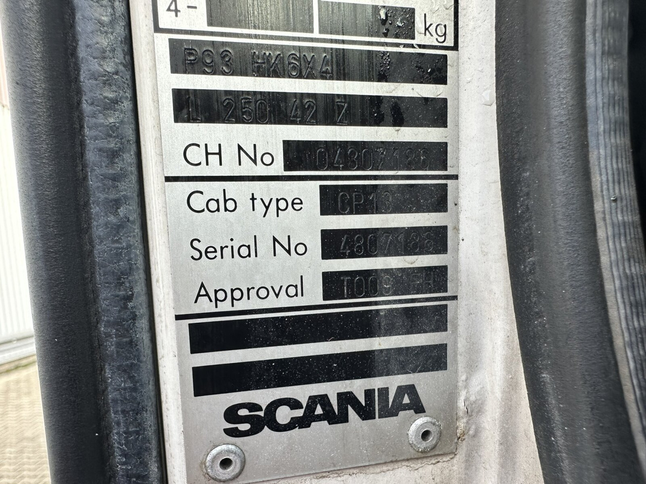 Scania P93 HK 250 6x4L P93 HK 250 6x4L - Važiuoklės sunkvežimis: foto 2 Scania P93 HK 250 6x4L P93 HK 250 6x4L - Važiuoklės sunkvežimis: foto 2