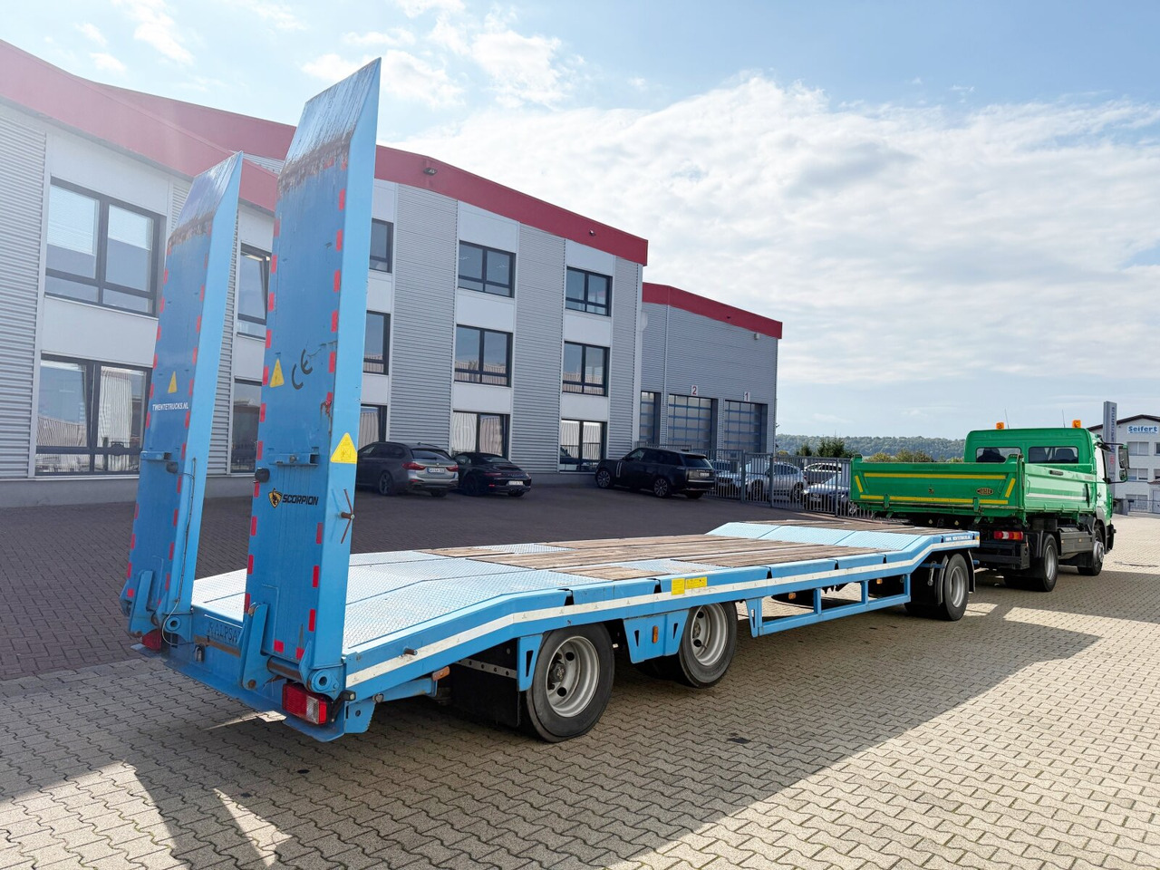 Nauja Žemo profilio platforma priekaba pervežimui sunkiosios technikos Scorpion 3-Achs Tiefladeanhänger Scorpion 3-Achs Tiefladeanhänger, Liftachse, pneumatische Auffahrrampen: foto 10
