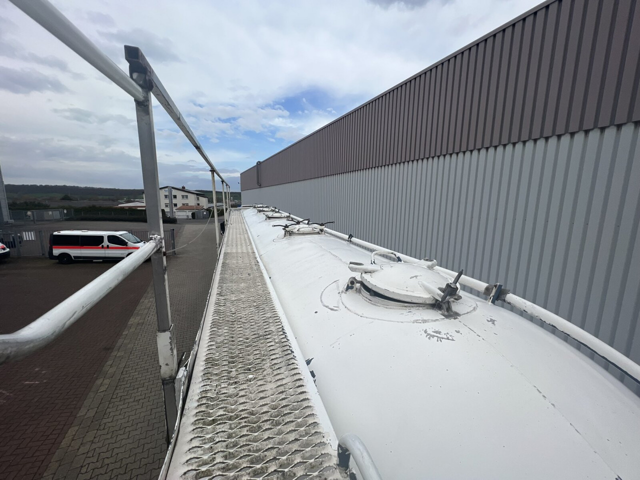 Spitzer SK 2453 ZIC SK 2453 ZIC, Kippsilo ca. 53m³ - Silo cisterna: foto 4 Spitzer SK 2453 ZIC SK 2453 ZIC, Kippsilo ca. 53m³ - Silo cisterna: foto 4