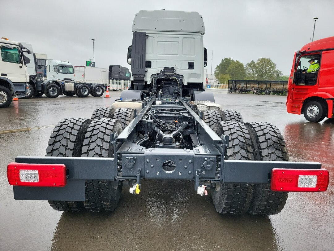 Nauja Važiuoklės sunkvežimis T-Way AT410T51 8x4 T-Way AT410T51 8x4, Retarder, Nebenantrieb, 4x VORHANDEN!: foto 14