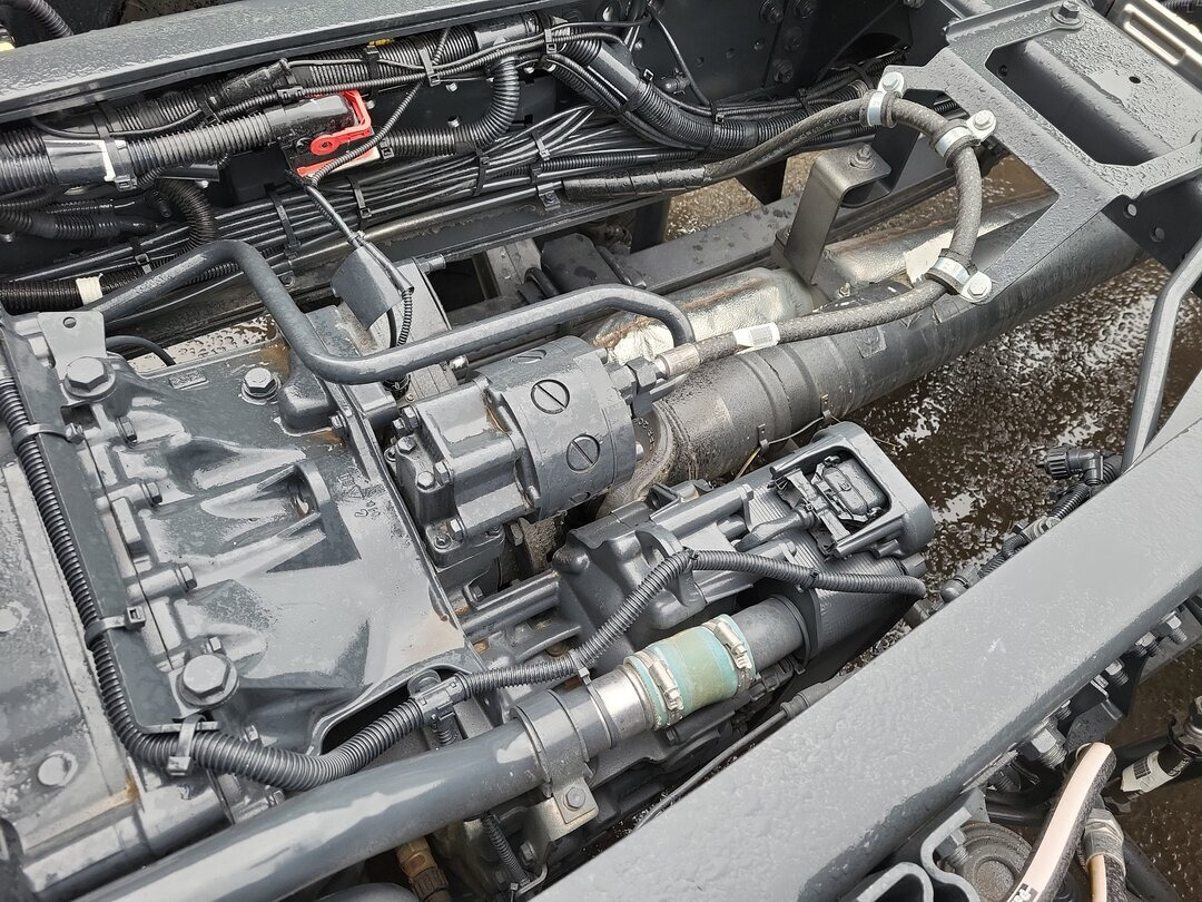 T-Way AT410T51 8x4 T-Way AT410T51 8x4, Retarder, Nebenantrieb, 4x VORHANDEN! - Važiuoklės sunkvežimis: foto 4 T-Way AT410T51 8x4 T-Way AT410T51 8x4, Retarder, Nebenantrieb, 4x VORHANDEN! - Važiuoklės sunkvežimis: foto 4