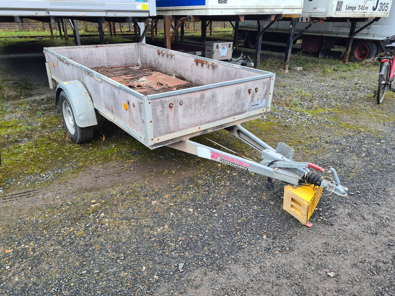 Trebbiner Anh Pritsche TREBBINER FAHRZEUGWERK, 1.500 kg - Automobilinė priekaba: foto 1 Trebbiner Anh Pritsche TREBBINER FAHRZEUGWERK, 1.500 kg - Automobilinė priekaba: foto 1