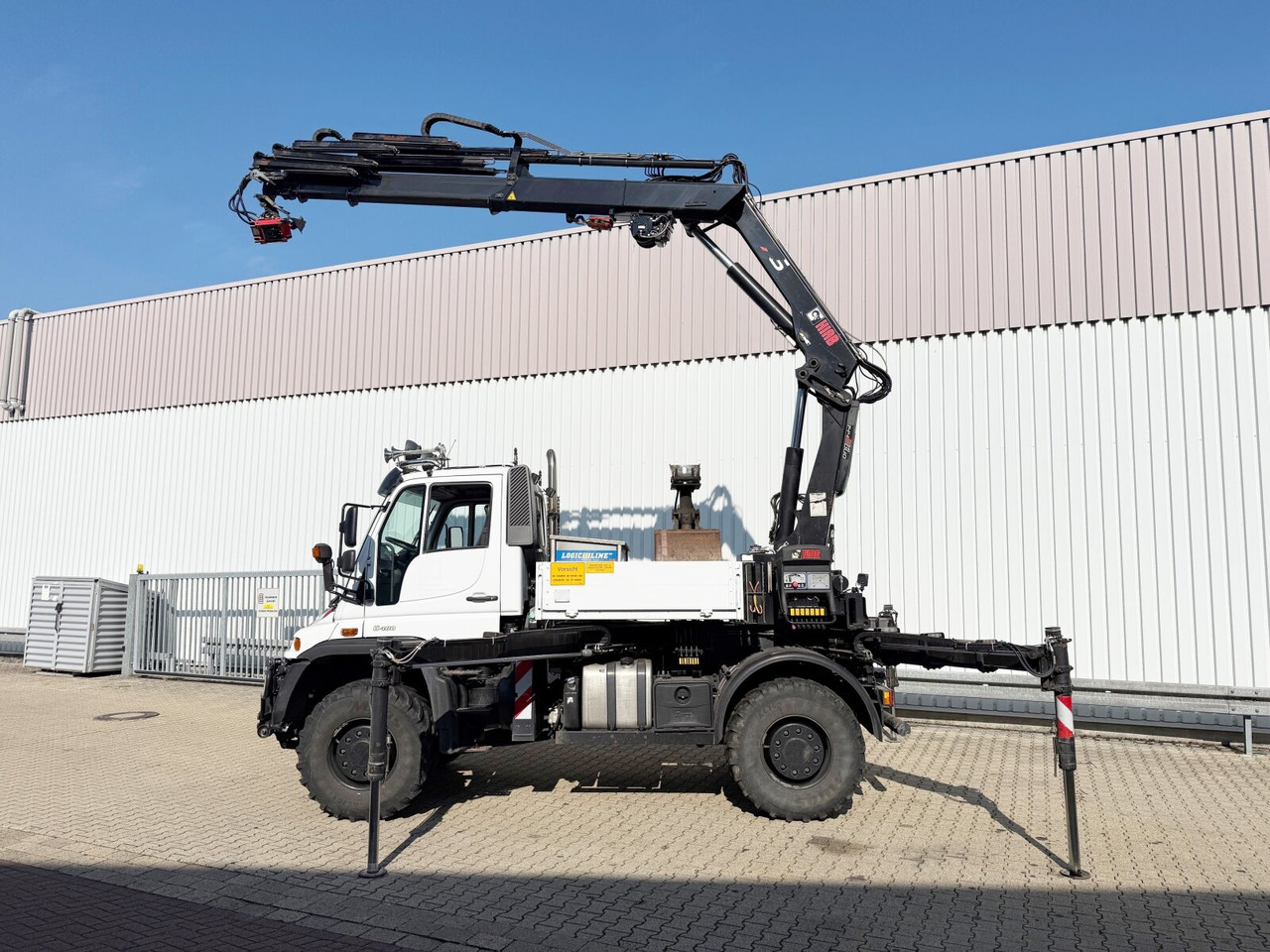 Unimog U400 4x4 U400 4x4, Frontzapfwelle, Heckkran Hiab XS 144-E4 HiDuo, Seilwinde, Funk - Autokranas: foto 5 Unimog U400 4x4 U400 4x4, Frontzapfwelle, Heckkran Hiab XS 144-E4 HiDuo, Seilwinde, Funk - Autokranas: foto 5