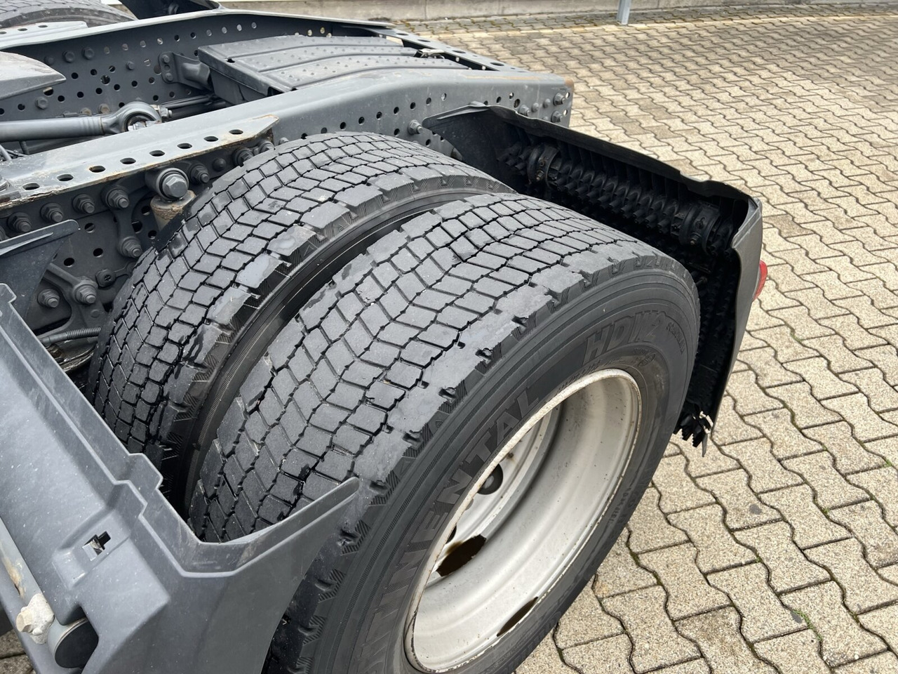 Mercedes-Benz Actros 1842/45 LS 4x2 Actros 1842/45 LS 4x2, 3x VORHANDEN - Vilkikas: foto 2 Mercedes-Benz Actros 1842/45 LS 4x2 Actros 1842/45 LS 4x2, 3x VORHANDEN - Vilkikas: foto 2