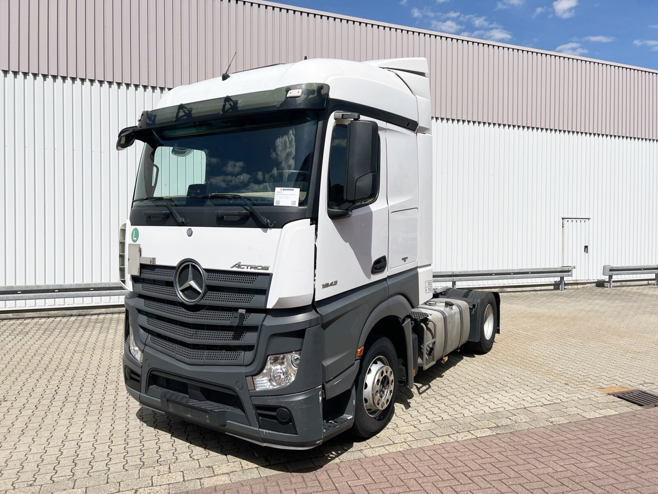 Mercedes-Benz Actros 1842/45 LS 4x2 Actros 1842/45 LS 4x2, 3x VORHANDEN - Vilkikas: foto 1 Mercedes-Benz Actros 1842/45 LS 4x2 Actros 1842/45 LS 4x2, 3x VORHANDEN - Vilkikas: foto 1