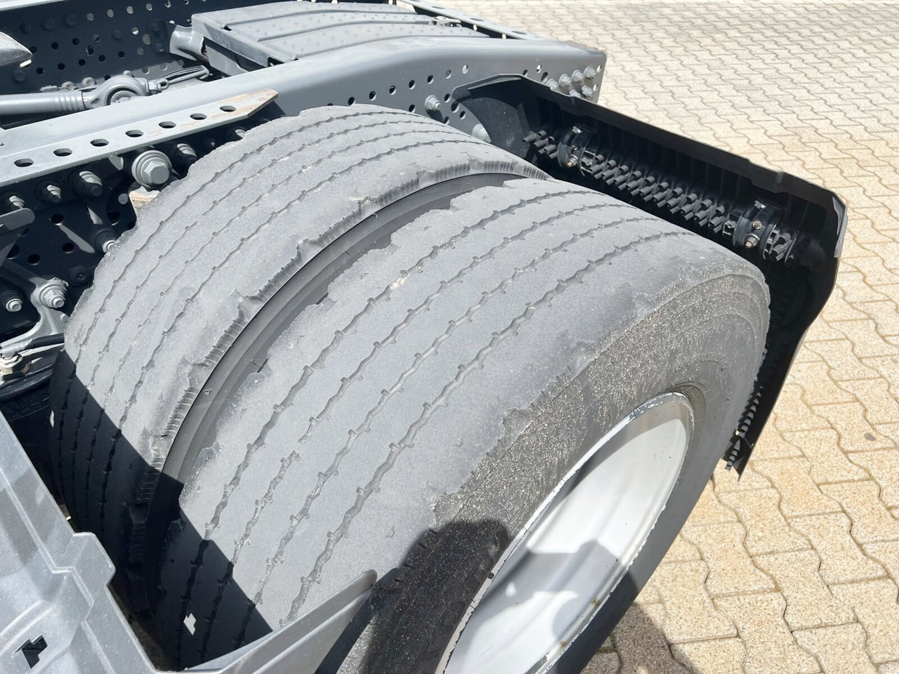 Mercedes-Benz Actros 1842/45 LS 4x2 Actros 1842/45 LS 4x2, 3x VORHANDEN - Vilkikas: foto 3 Mercedes-Benz Actros 1842/45 LS 4x2 Actros 1842/45 LS 4x2, 3x VORHANDEN - Vilkikas: foto 3